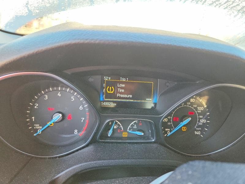 2017 FORD FOCUS SE 9
