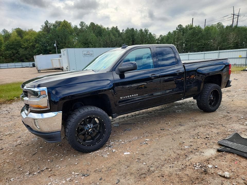 2017 CHEVROLET SILVERADO K1500 LT - 1
