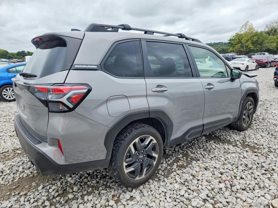 2025 SUBARU FORESTER LIMITED 3