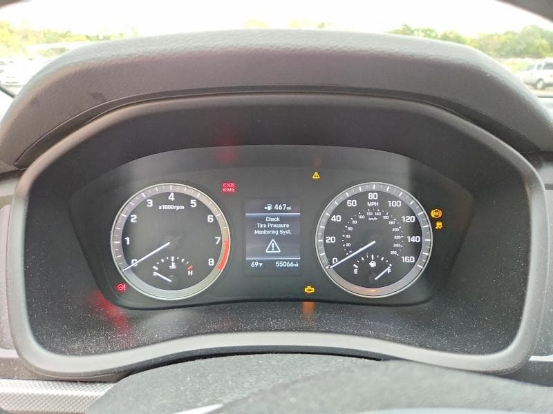 2019 HYUNDAI SONATA SE 9