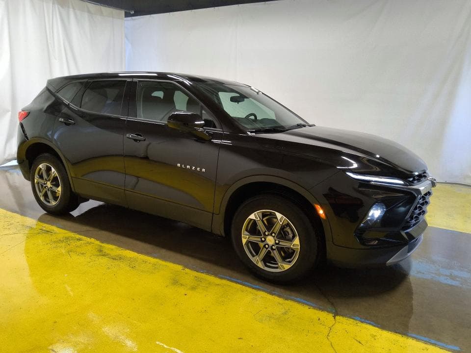 2025 CHEVROLET BLAZER 2LT 4