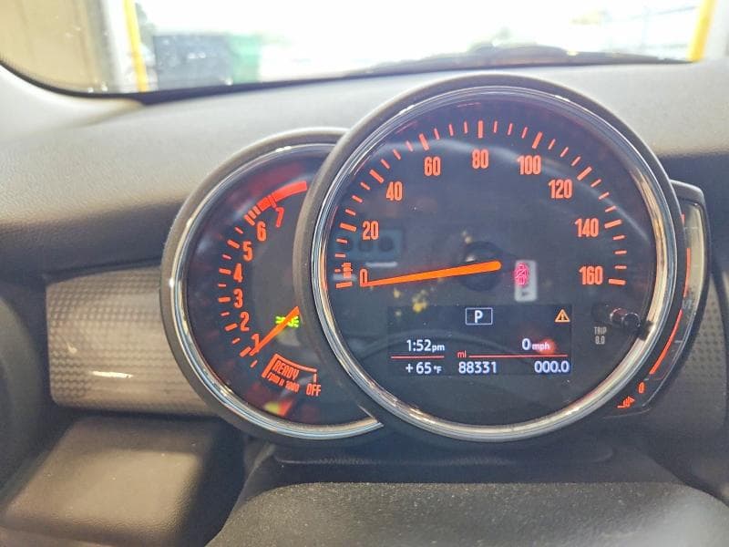 2018 MINI COOPER 9