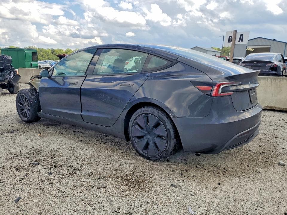 2024 TESLA MODEL 3 2