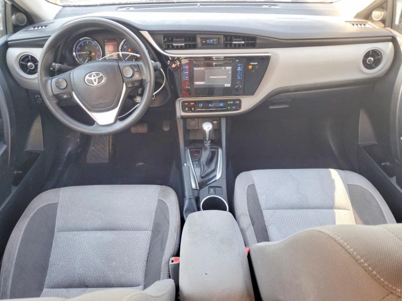 2017 TOYOTA COROLLA LE 8