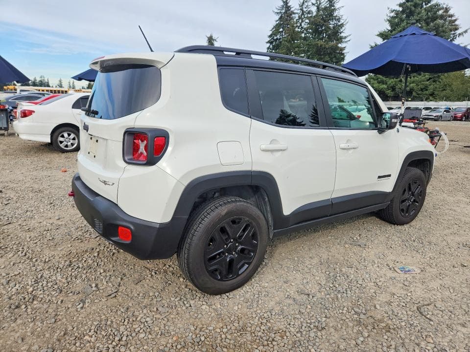 2017 JEEP RENEGADE TRAILHAWK 3