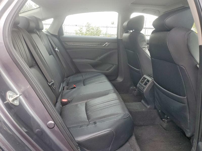 2018 HONDA ACCORD TOURING 10