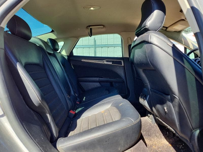 2017 FORD FUSION SE 10