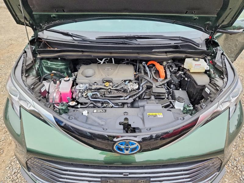 2025 TOYOTA SIENNA PLATINUM 7-PASSENGER 12