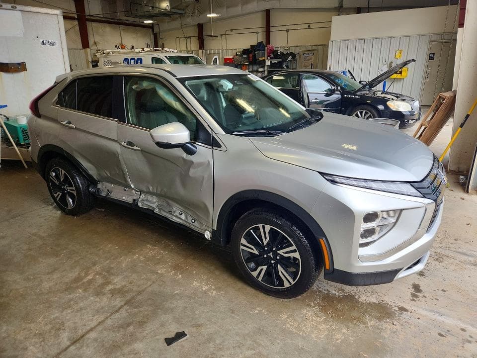 2026 MITSUBISHI ECLIPSE CROSS SE 4