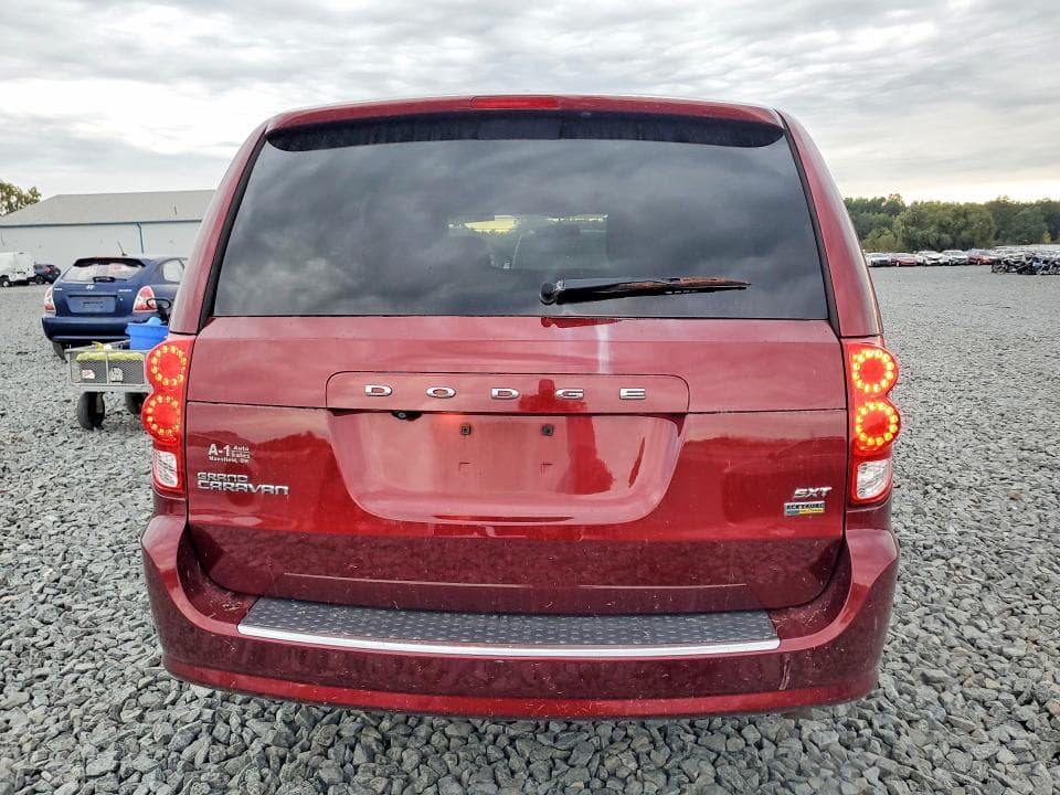 2018 DODGE GRAND CARAVAN SXT 6