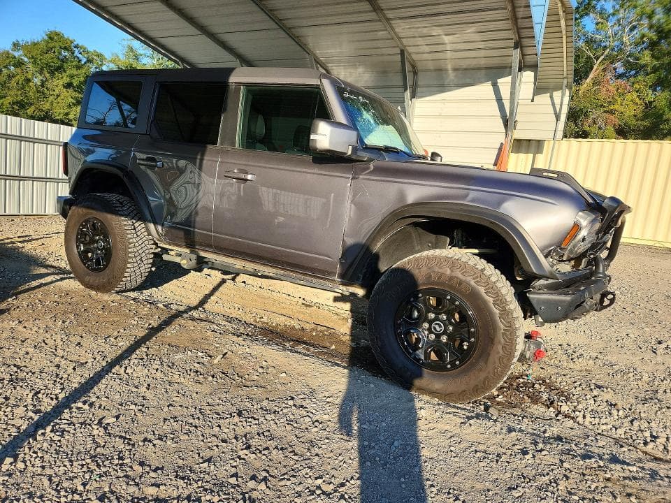 2023 FORD BRONCO BASE 4