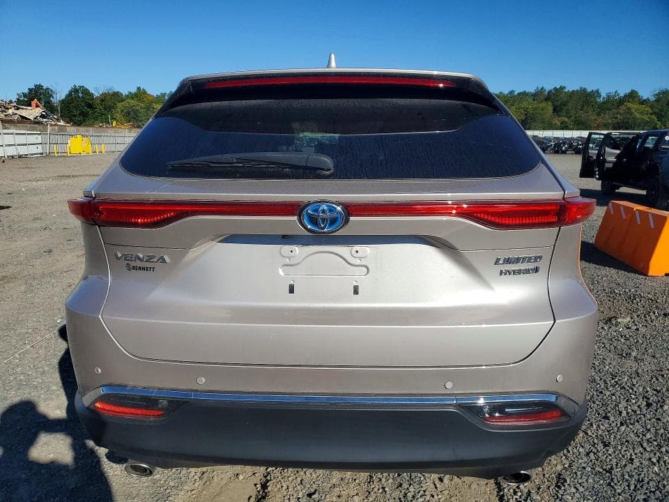 2021 TOYOTA VENZA LIMITED 6