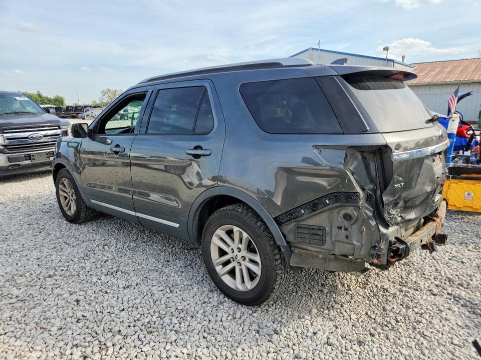 2017 FORD EXPLORER XLT 2