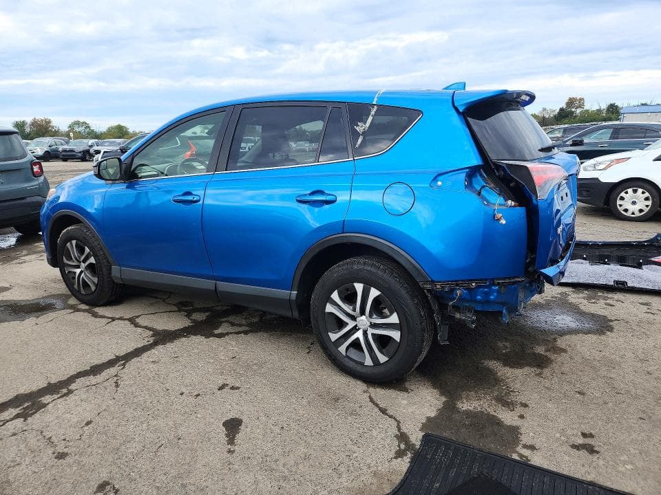 2018 TOYOTA RAV4 LE 2