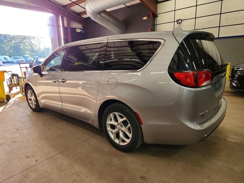 2017 CHRYSLER PACIFICA TOURING L 2