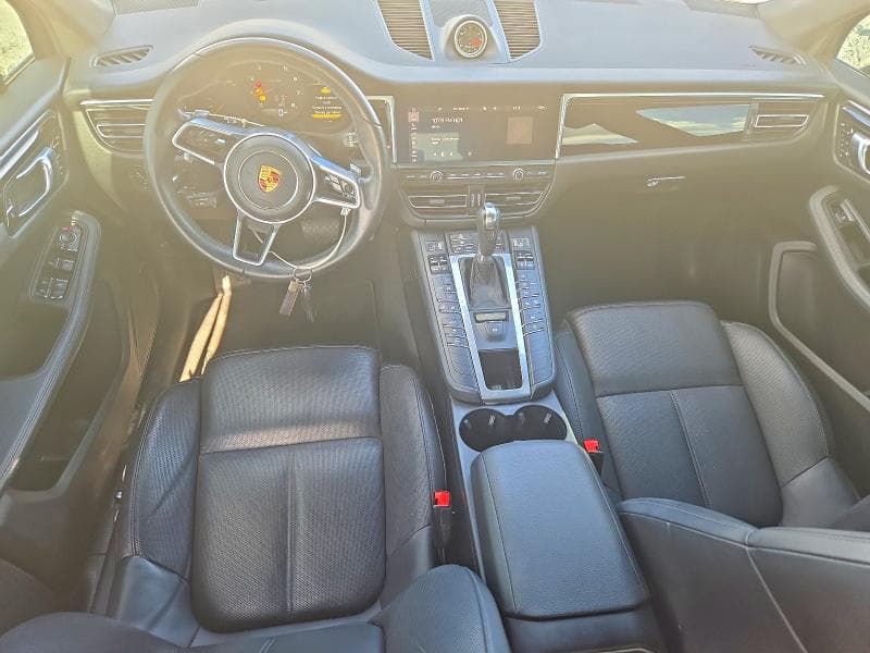 2020 PORSCHE MACAN 8