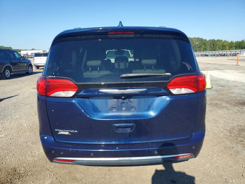 2018 CHRYSLER PACIFICA TOURING L PLUS 6