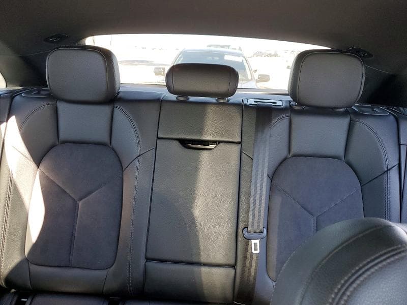 2020 PORSCHE MACAN 10