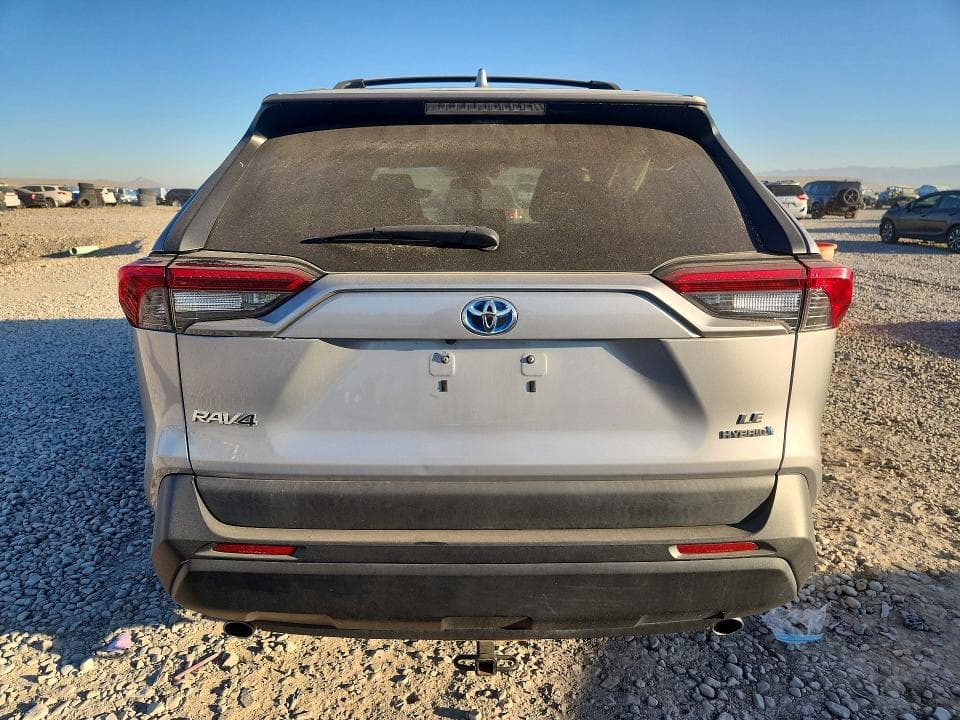 2019 TOYOTA RAV4 LE 6