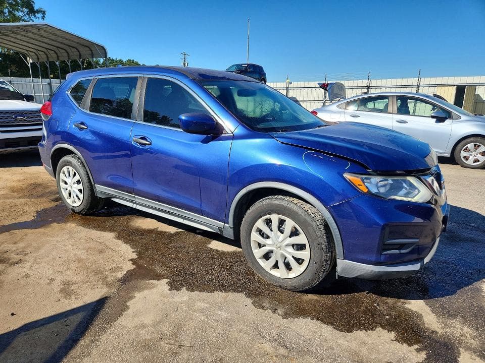 2017 NISSAN ROGUE S 4