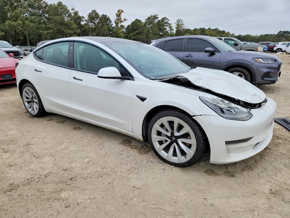 2023 TESLA MODEL 3 4