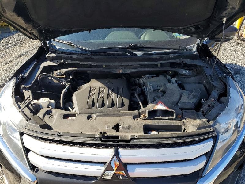 2019 MITSUBISHI ECLIPSE CROSS ES 12