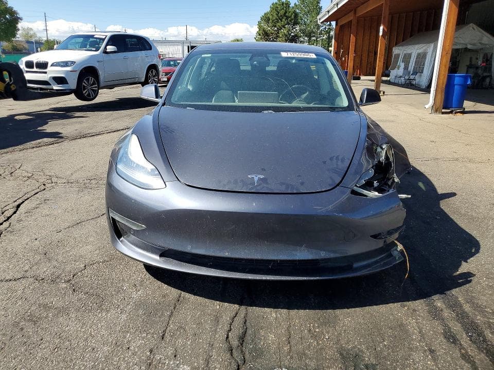2018 TESLA MODEL 3 5