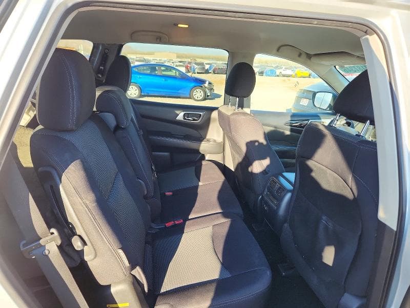 2019 NISSAN PATHFINDER SV 10