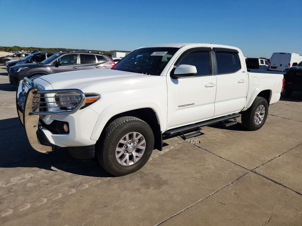 2017 TOYOTA TACOMA SR5 V6