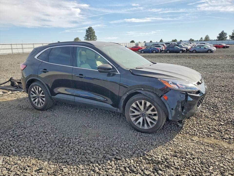 2020 FORD ESCAPE TITANIUM 4