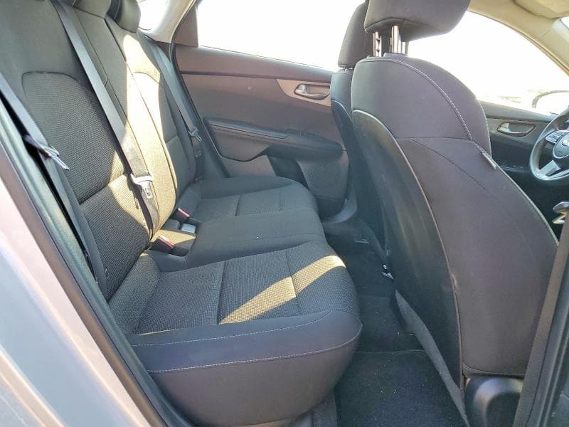 2019 KIA FORTE LXS 10