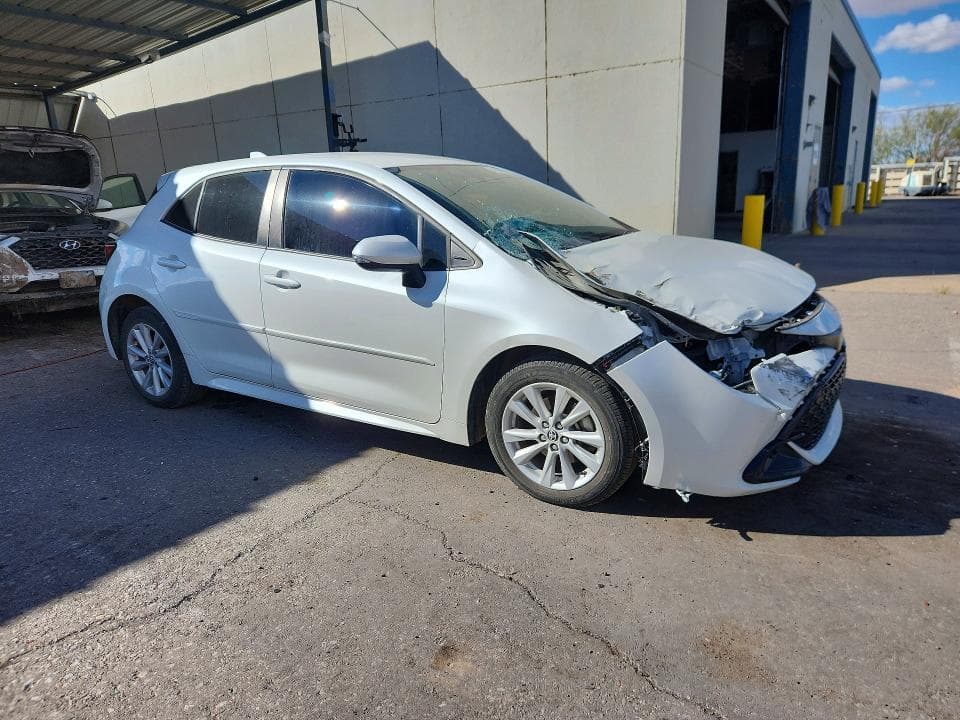 2023 TOYOTA COROLLA HATCHBACK SE 4
