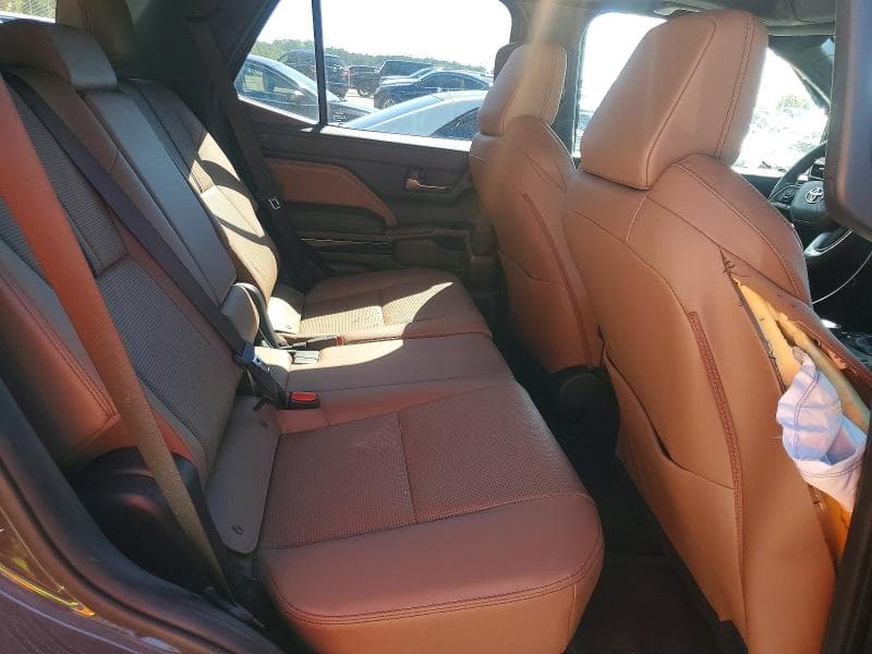 2026 TOYOTA 4RUNNER LIMITED 10