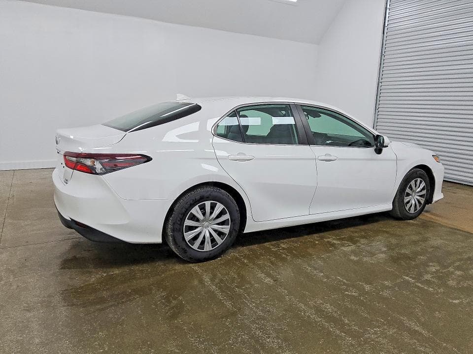 2023 TOYOTA CAMRY LE 3