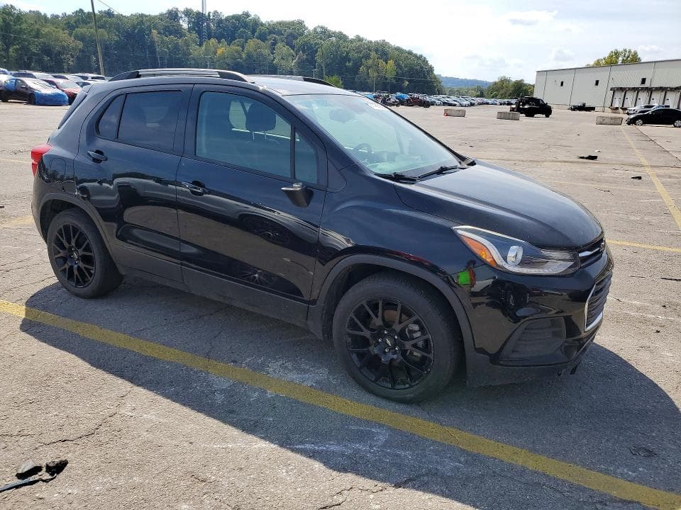 2021 CHEVROLET TRAX 1LT 4