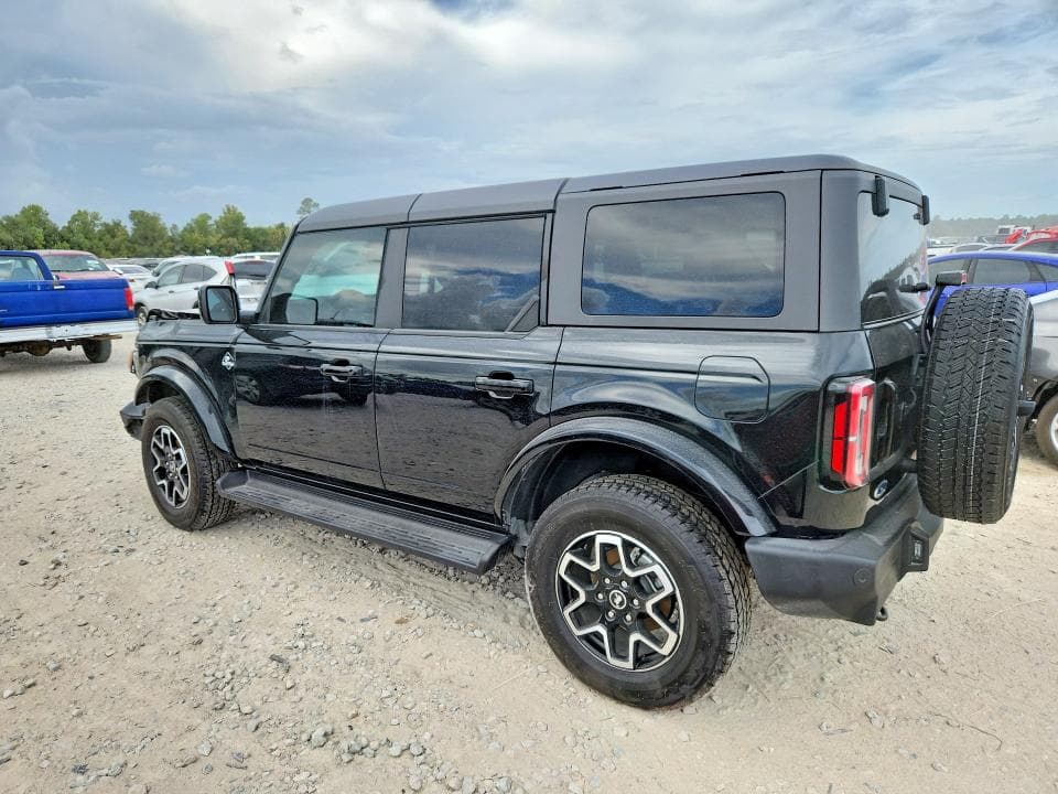 2025 FORD BRONCO OUTER BANKS 2