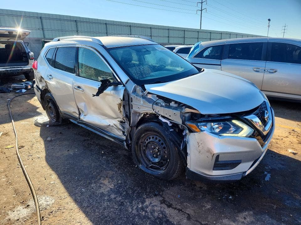 2017 NISSAN ROGUE S 4