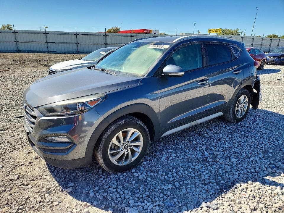 2017 HYUNDAI TUCSON SE PLUS
