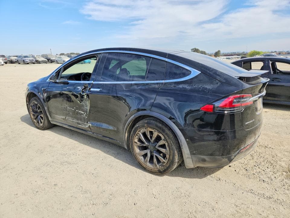 2018 TESLA MODEL X 2