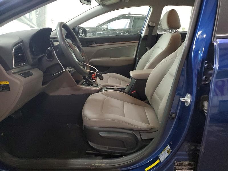 2017 HYUNDAI ELANTRA SE 7