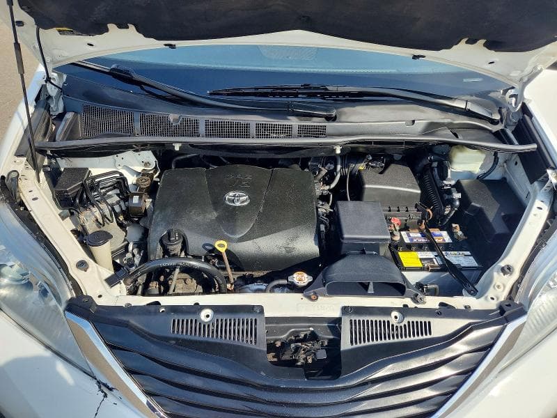 2017 TOYOTA SIENNA L 7-PASSENGER 12