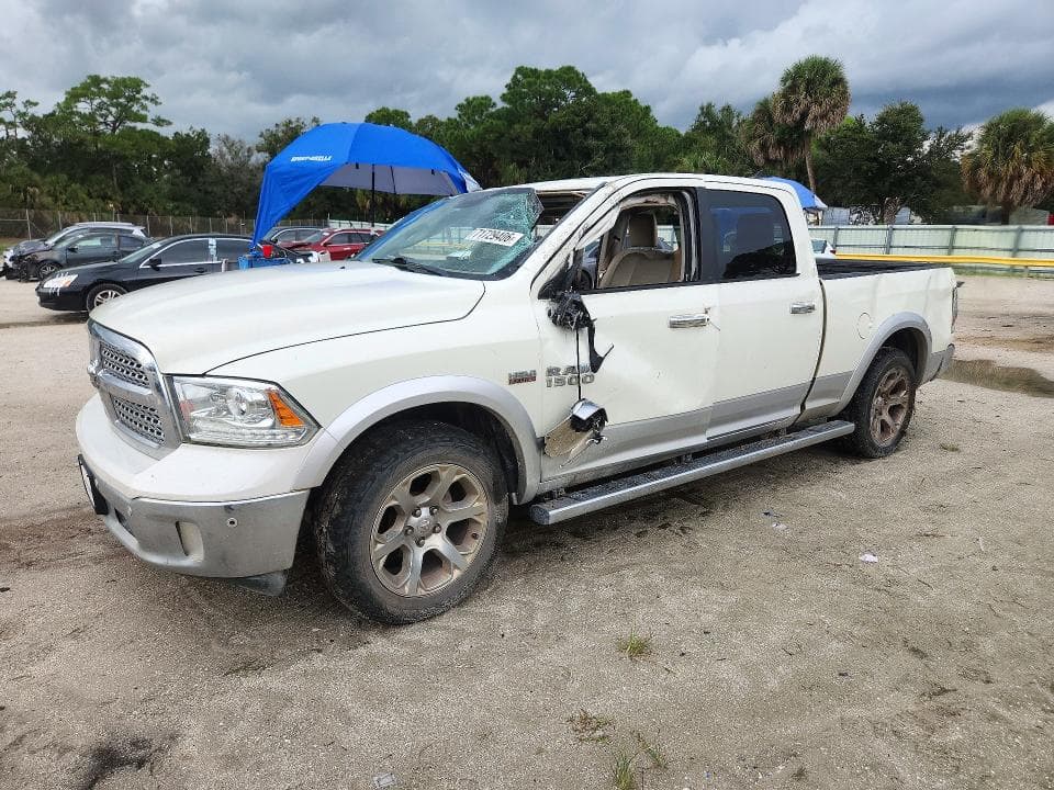 2017 RAM 1500 LARAMIE - 1