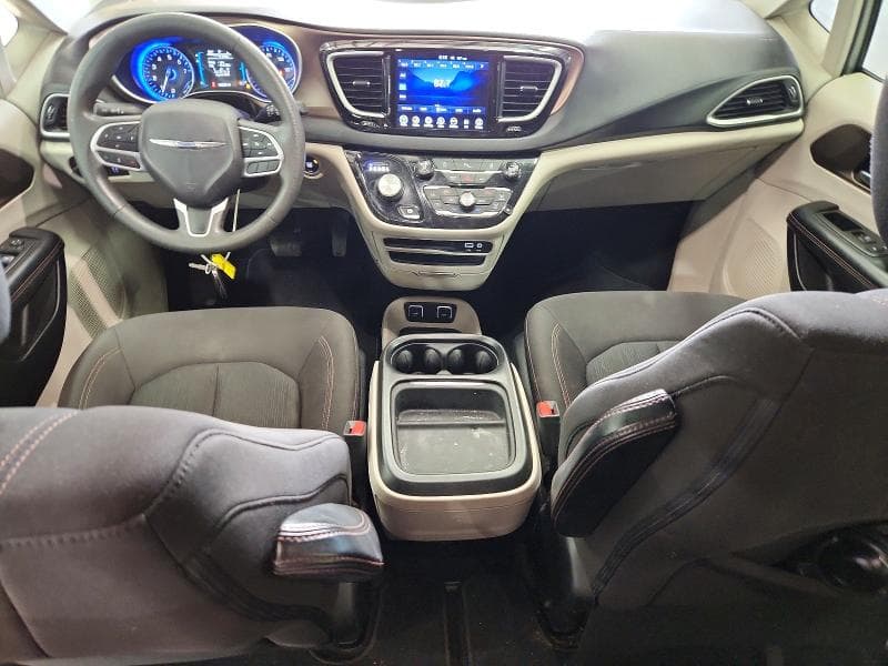 2017 CHRYSLER PACIFICA TOURING L 8