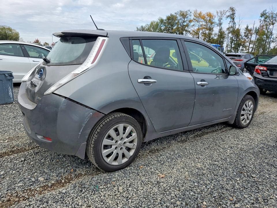 2017 NISSAN LEAF S 3