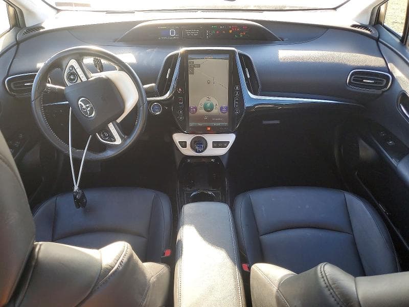 2017 TOYOTA PRIUS PRIME ADVANCED 8