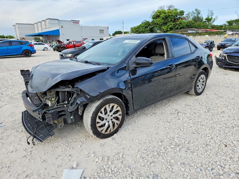 2018 TOYOTA COROLLA LE - 1
