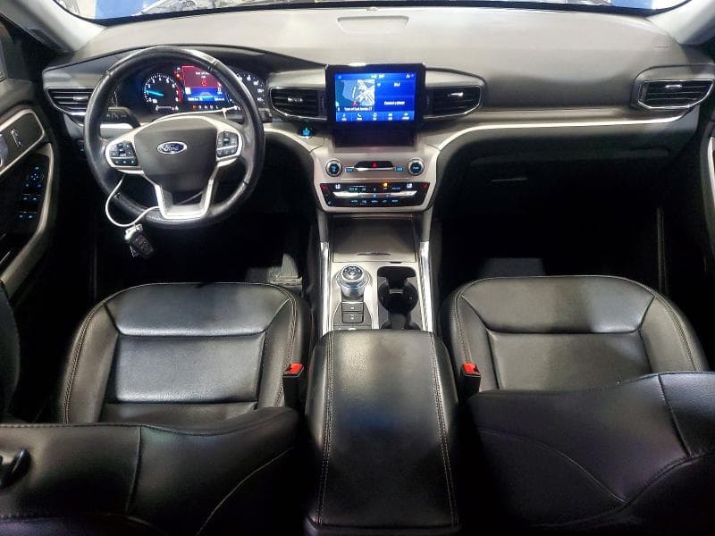 2021 FORD EXPLORER XLT 8