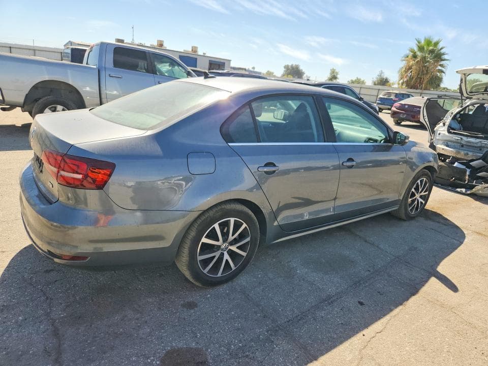 2017 VOLKSWAGEN JETTA SE 3