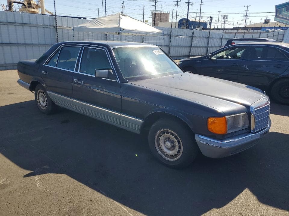 1982 MERCEDES-BENZ 280 4