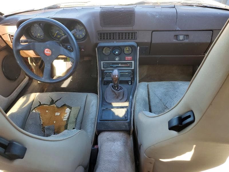 1984 PORSCHE 944 8